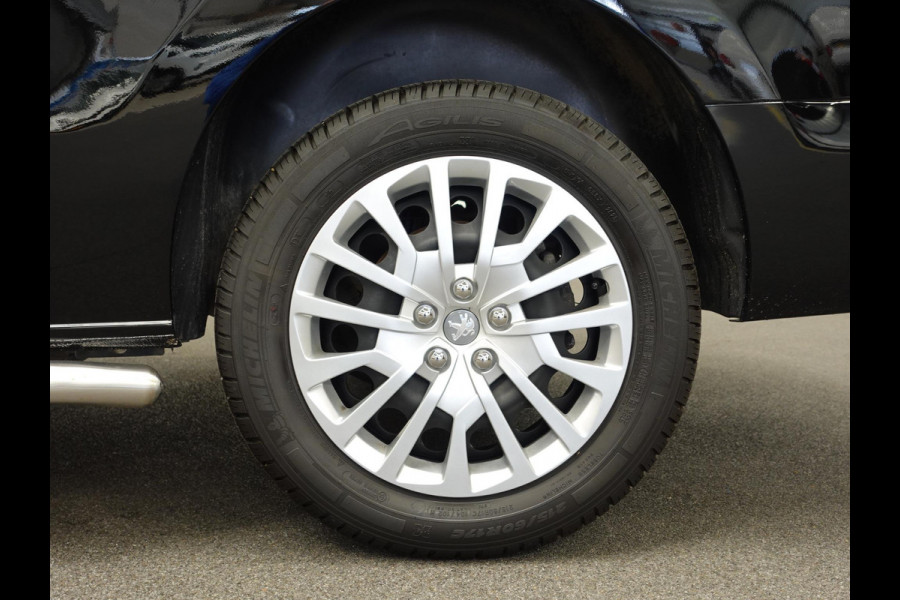 Peugeot Expert 2.0 BlueHDI 145PK L3 Automaat Airco Cruise Navigatie Trekhaak Navigatie Sidebars