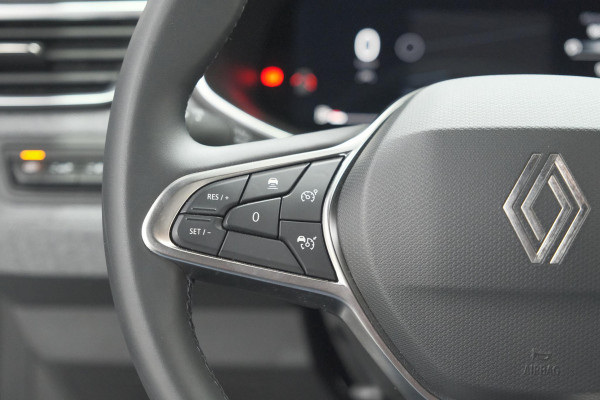 Renault Clio TCe 90 GPF techno | 360 Camera | Adaptieve Cruise Control | 9.3 Inch Groot Scherm | voor- en achtersensoren