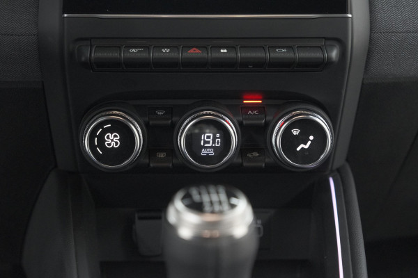 Renault Clio TCe 90 GPF techno | 360 Camera | Adaptieve Cruise Control | 9.3 Inch Groot Scherm | voor- en achtersensoren