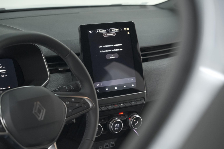 Renault Clio TCe 90 GPF techno | 360 Camera | Adaptieve Cruise Control | 9.3 Inch Groot Scherm | voor- en achtersensoren