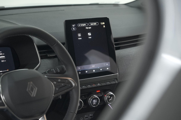 Renault Clio TCe 90 GPF techno | 360 Camera | Adaptieve Cruise Control | 9.3 Inch Groot Scherm | voor- en achtersensoren