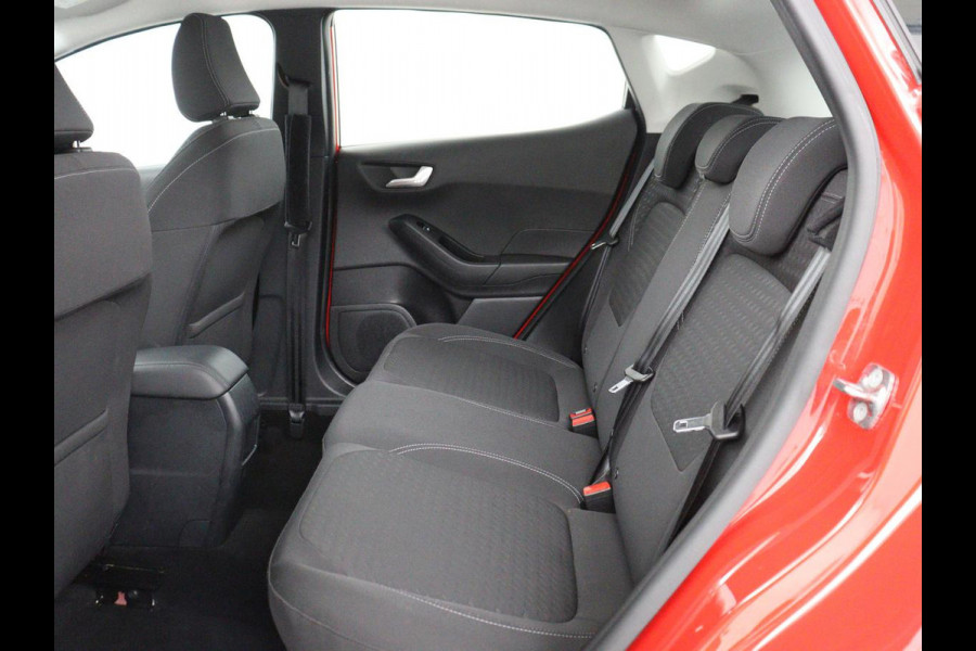 Ford Fiesta 1.0 EcoBoost Titanium | 33.700km NAP | Carplay | Climate control | Parkeerhulp | Cruise control | Full LED | DAB | Bluetooth