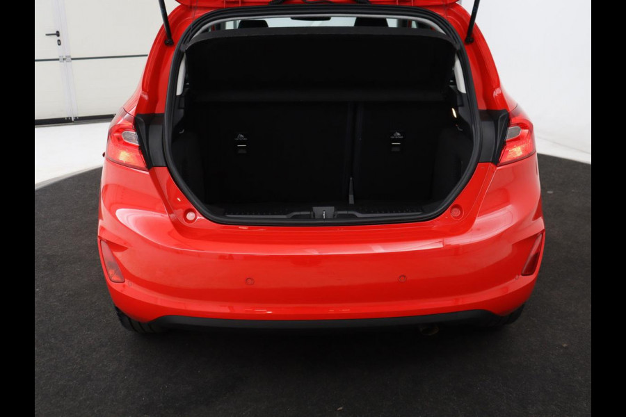 Ford Fiesta 1.0 EcoBoost Titanium | 33.700km NAP | Carplay | Climate control | Parkeerhulp | Cruise control | Full LED | DAB | Bluetooth