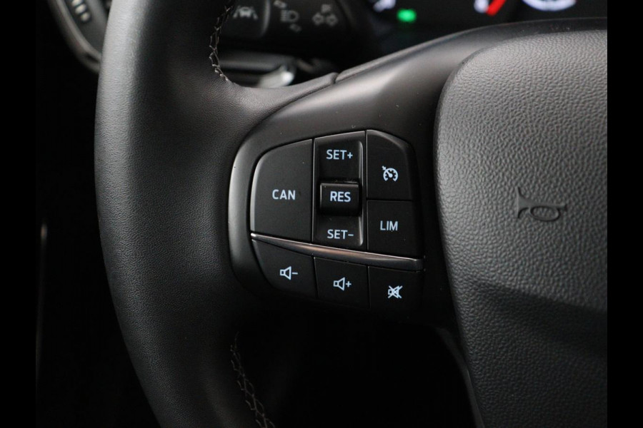 Ford Fiesta 1.0 EcoBoost Titanium | 33.700km NAP | Carplay | Climate control | Parkeerhulp | Cruise control | Full LED | DAB | Bluetooth