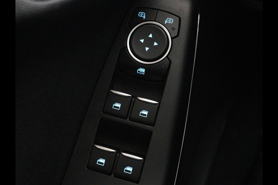 Ford Fiesta 1.0 EcoBoost Titanium | 33.700km NAP | Carplay | Climate control | Parkeerhulp | Cruise control | Full LED | DAB | Bluetooth