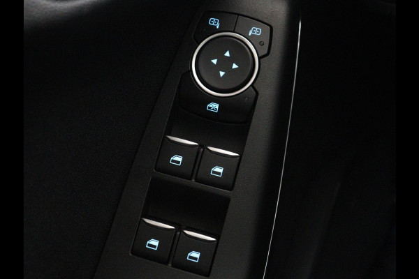 Ford Fiesta 1.0 EcoBoost Titanium | 33.700km NAP | Carplay | Climate control | Parkeerhulp | Cruise control | Full LED | DAB | Bluetooth