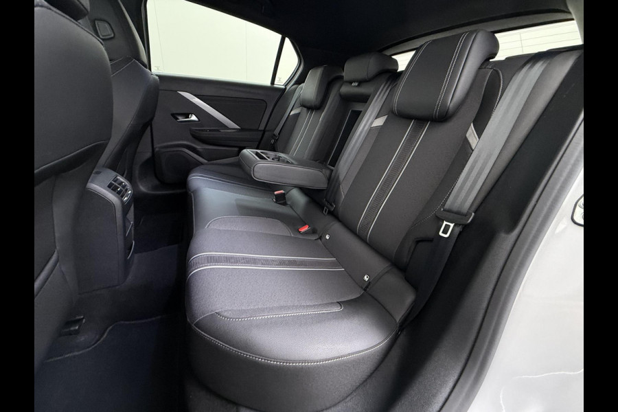 Opel Astra Electric 54 kWh VAN € 27.900,- VOOR € 25.440,- UW LENTEVOORDEEL € 2.460,-! | GS | 3-FASE | SOH 95% | AFNEEMBARE TREKHAAK | NET ONDERHOUD GEHAD / DIRECT LEVERBAAR | STOEL- & STUURVERWARMING | 360° CAMERA | ORIGINEEL NL AUTO |