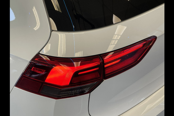 Volkswagen Golf 1.0 eTSI Life DSG Panoramadak Adaptive-Cruise 24 maanden garantie mogelijk (*vraag naar de voorwaarden)