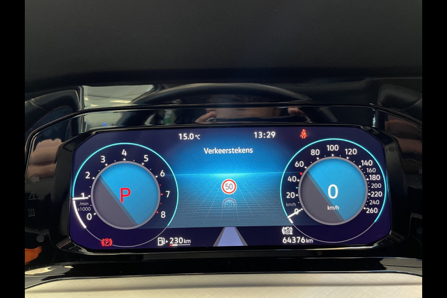 Volkswagen Golf 1.0 eTSI Life DSG Panoramadak Adaptive-Cruise 24 maanden garantie mogelijk (*vraag naar de voorwaarden)