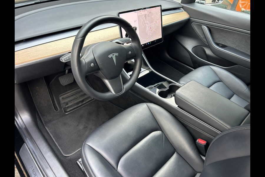 Tesla Model 3 Standard RWD Plus 60 kWh SOH 100% Trekhaak (1.000kg) 19 INCH Velgen Rijklaarprijs!