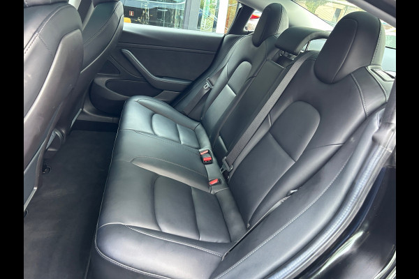 Tesla Model 3 Standard RWD Plus 60 kWh SOH 100% Trekhaak (1.000kg) 19 INCH Velgen Rijklaarprijs!