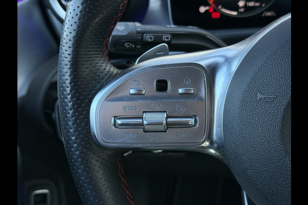 Mercedes-Benz CLA-Klasse Shooting Brake 200 Business Solution AMG | Pano | Ambient Light | LED | Camera | 19 inch