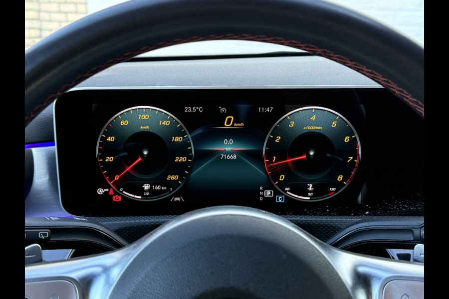 Mercedes-Benz CLA-Klasse Shooting Brake 200 Business Solution AMG | Pano | Ambient Light | LED | Camera | 19 inch