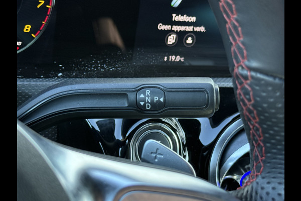 Mercedes-Benz CLA-Klasse Shooting Brake 200 Business Solution AMG | Pano | Ambient Light | LED | Camera | 19 inch