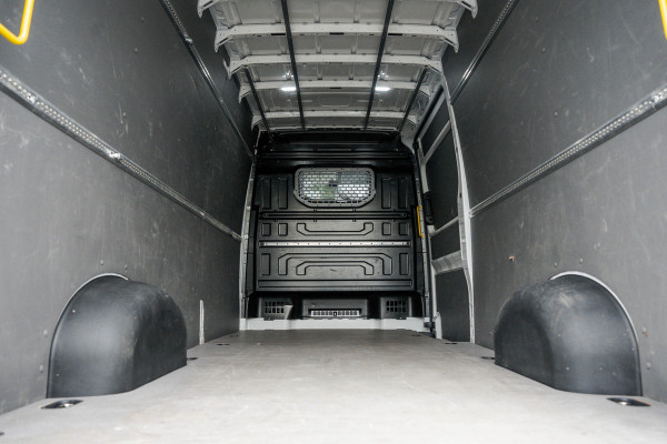 Volkswagen Crafter 2.0 TDI L4H3 | Facelift | Automaat | Carplay | Camera | Cruise | Navi | Airco | PDC