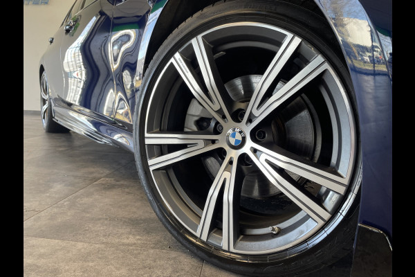 BMW 3-serie 320e High Executive M-sport Full-led VCP Navigatie 19"LM