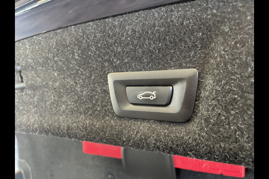 BMW 3-serie 320e High Executive M-sport Full-led VCP Navigatie 19"LM