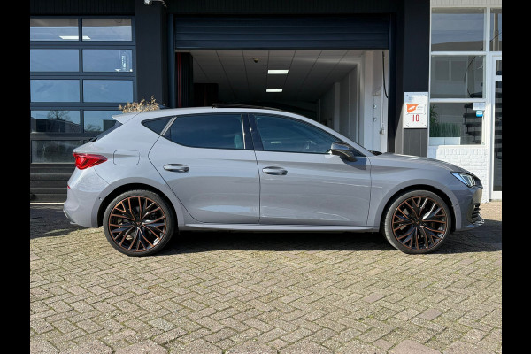 CUPRA Leon 1.4 e-Hybrid VZ Copper Edition