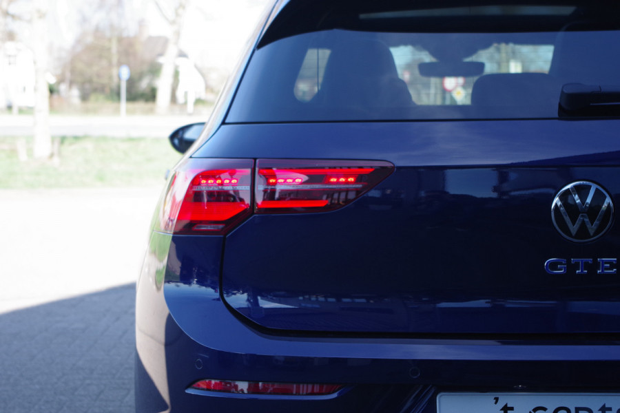 Volkswagen Golf 1.4 eHybrid GTE 245 PK PHEV, Schuif Kanteldak, Leder, Trekhaak, Memory, Stoelkoeling -Verwarming