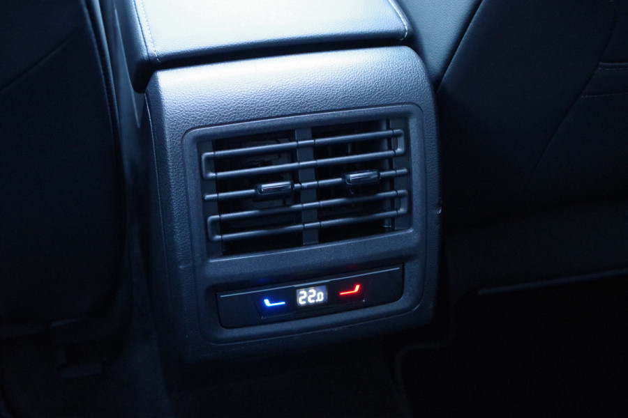 Volkswagen Golf 1.4 eHybrid GTE 245 PK PHEV, Schuif Kanteldak, Leder, Trekhaak, Memory, Stoelkoeling -Verwarming