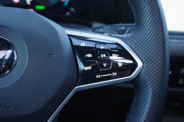Volkswagen Golf 1.4 eHybrid GTE 245 PK PHEV, Schuif Kanteldak, Leder, Trekhaak, Memory, Stoelkoeling -Verwarming