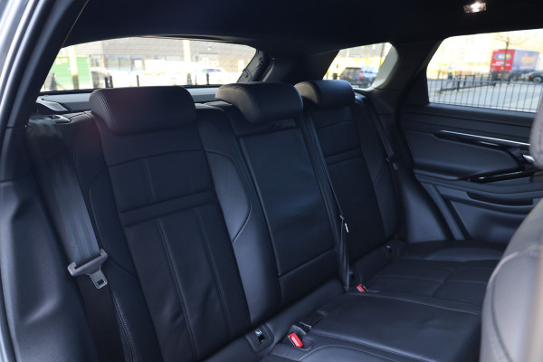 Land Rover Range Rover Evoque 1.5 P300e AWD R-Dynamic S | BTW | CAMERA | STUURVERW | CARPLAY |