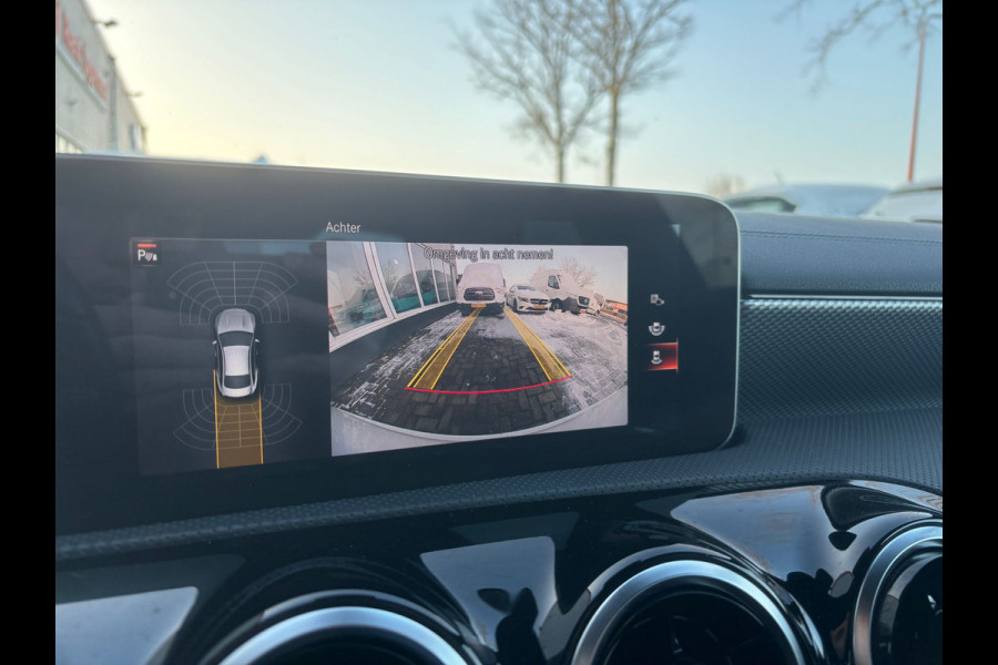 Mercedes-Benz CLA-Klasse 180 Business Solution Progressive | MBUX | Parkeer Camera | Cruise | Lane Assist