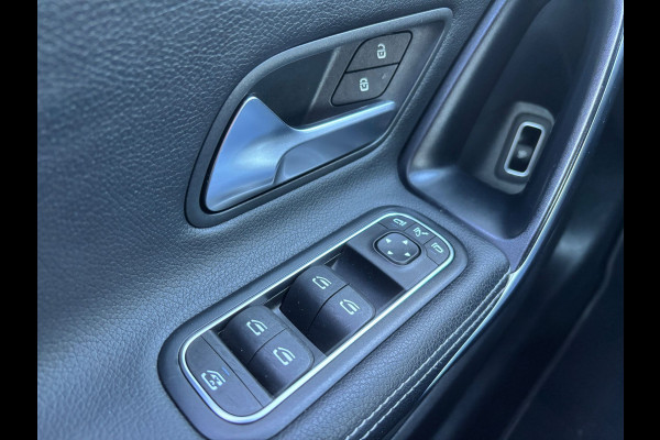 Mercedes-Benz CLA-Klasse 180 Business Solution Progressive | MBUX | Parkeer Camera | Cruise | Lane Assist