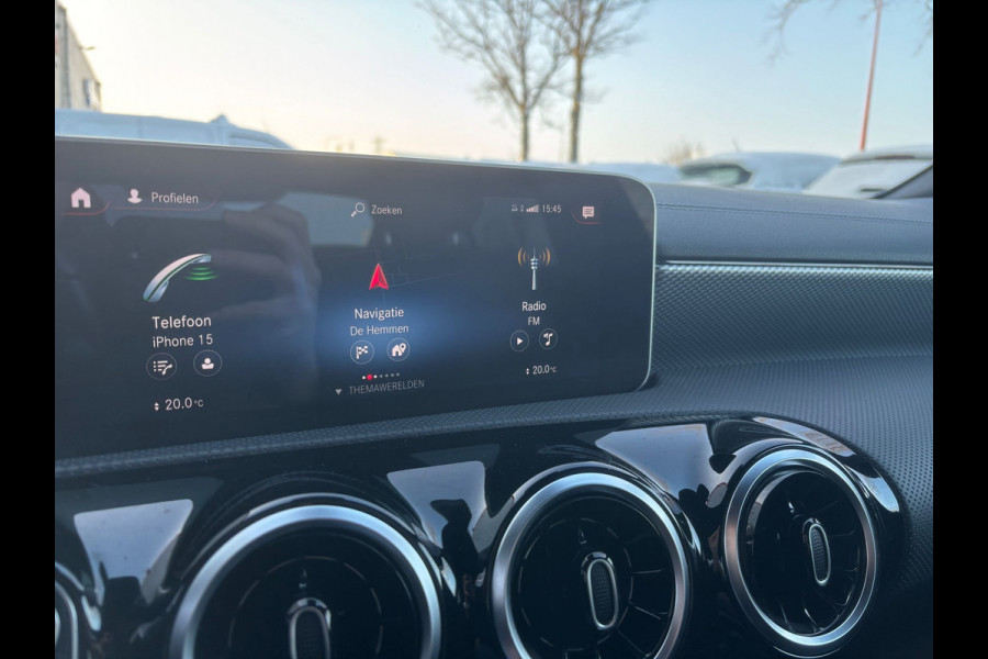 Mercedes-Benz CLA-Klasse 180 Business Solution Progressive | MBUX | Parkeer Camera | Cruise | Lane Assist