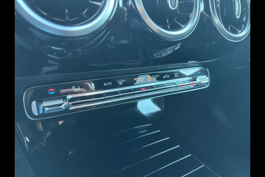 Mercedes-Benz CLA-Klasse 180 Business Solution Progressive | MBUX | Parkeer Camera | Cruise | Lane Assist