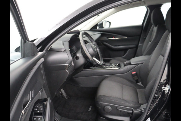 Mazda CX-30 2.0 e-SkyActiv-X M Hybrid Comfort | Stoelverwarming | Head-Up | Camera | Carplay | Adaptive cruise | Navigatie | Stuurverwarming | 18'' | Keyless | Full LED | Climate control