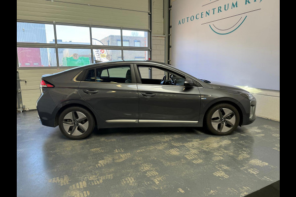 Hyundai IONIQ Hybrid 1.6 GDi Comfort - Plus Automaat 1 Jaar Bovag garantie