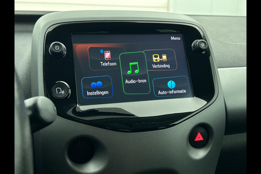 Toyota Aygo 1.0 VVT-i x-joy Automaat | Climate Control |  Apple Carplay/Android Auto | Navigatie | Camera achter | Cruise Control | 15"LM Velgen