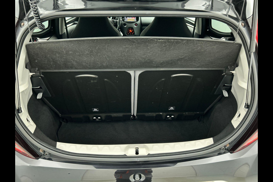 Toyota Aygo 1.0 VVT-i x-joy Automaat | Climate Control |  Apple Carplay/Android Auto | Navigatie | Camera achter | Cruise Control | 15"LM Velgen