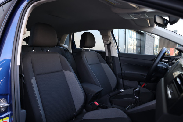 Volkswagen Polo 1.0 TSI Life | NAP! | DIGITAL | PDC VOOR & ACHTER | CARPLAY |