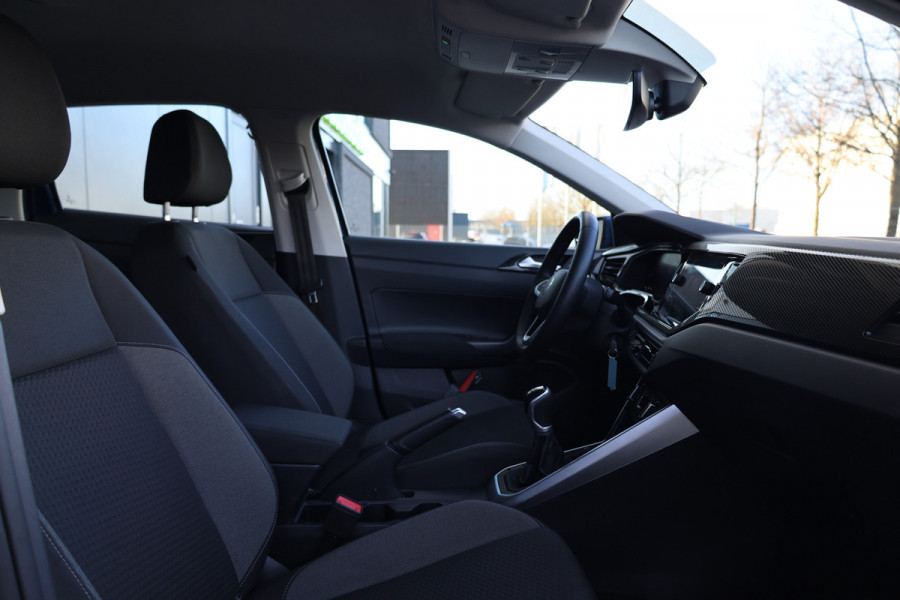 Volkswagen Polo 1.0 TSI Life | NAP! | DIGITAL | PDC VOOR & ACHTER | CARPLAY |