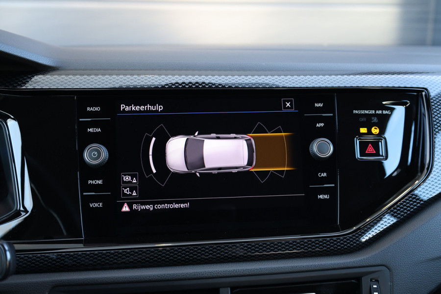 Volkswagen Polo 1.0 TSI Life | NAP! | DIGITAL | PDC VOOR & ACHTER | CARPLAY |