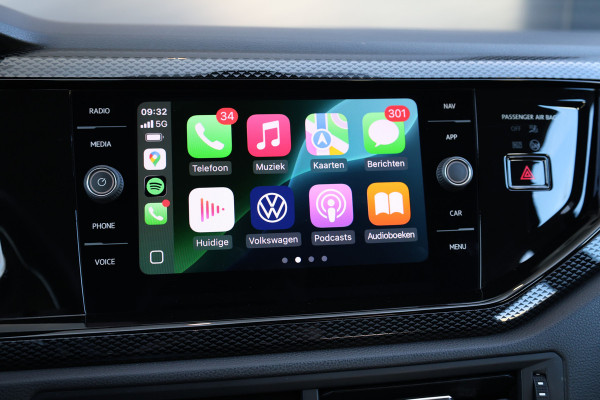 Volkswagen Polo 1.0 TSI Life | NAP! | DIGITAL | PDC VOOR & ACHTER | CARPLAY |