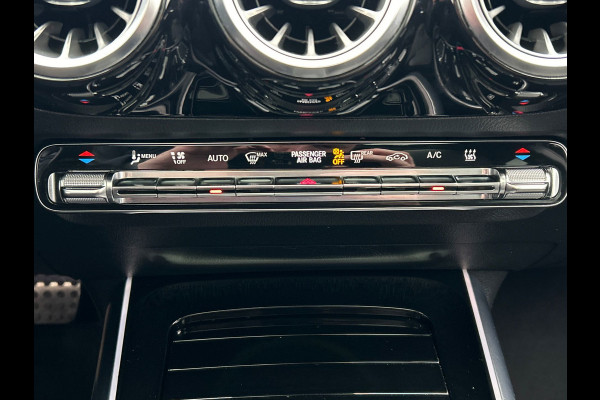 Mercedes-Benz EQA 250 Business Solution AMG | Pano/Dak | Adaptieve/Cruise | Rondomzicht/Camera | LED | Origineel NL