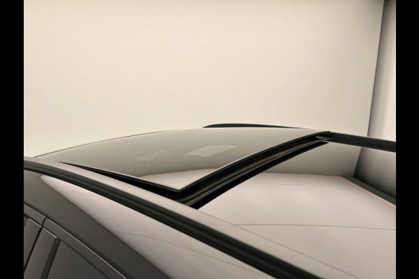 Mercedes-Benz EQA 250 Business Solution AMG | Pano/Dak | Adaptieve/Cruise | Rondomzicht/Camera | LED | Origineel NL