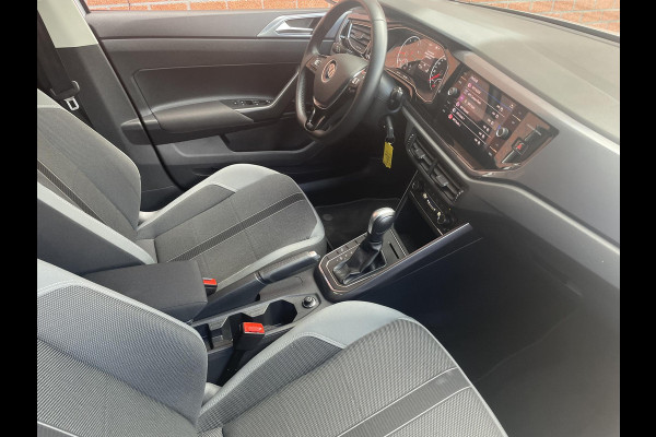 Volkswagen Polo 1.0 TSI 110pk DSG Highline | Navigatie | Apple Carplay/Android Auto | Parkeersensoren | Adaptive Cruise Control | Stoelverwarming | Getinte ramen | Climatronic