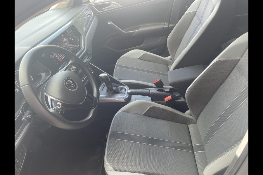 Volkswagen Polo 1.0 TSI 110pk DSG Highline | Navigatie | Apple Carplay/Android Auto | Parkeersensoren | Adaptive Cruise Control | Stoelverwarming | Getinte ramen | Climatronic