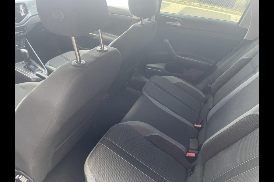 Volkswagen Polo 1.0 TSI 110pk DSG Highline | Navigatie | Apple Carplay/Android Auto | Parkeersensoren | Adaptive Cruise Control | Stoelverwarming | Getinte ramen | Climatronic