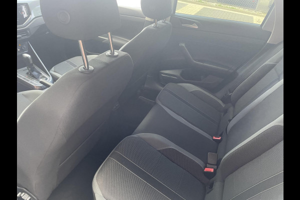 Volkswagen Polo 1.0 TSI 110pk DSG Highline | Navigatie | Apple Carplay/Android Auto | Parkeersensoren | Adaptive Cruise Control | Stoelverwarming | Getinte ramen | Climatronic