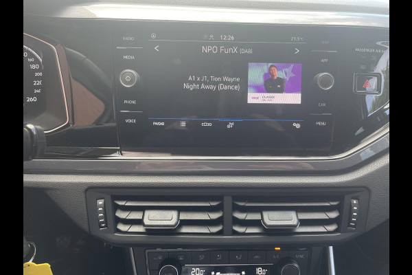 Volkswagen Polo 1.0 TSI 110pk DSG Highline | Navigatie | Apple Carplay/Android Auto | Parkeersensoren | Adaptive Cruise Control | Stoelverwarming | Getinte ramen | Climatronic