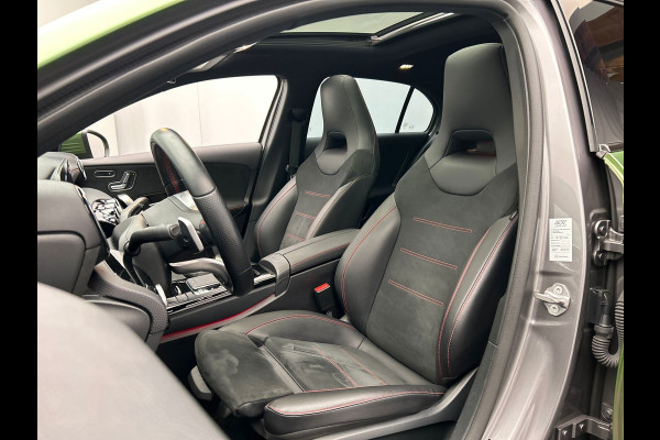 Mercedes-Benz A-Klasse 200 Business Solution AMG | Pano/Dak | Widescreen | Stoelverwarming | Camera
