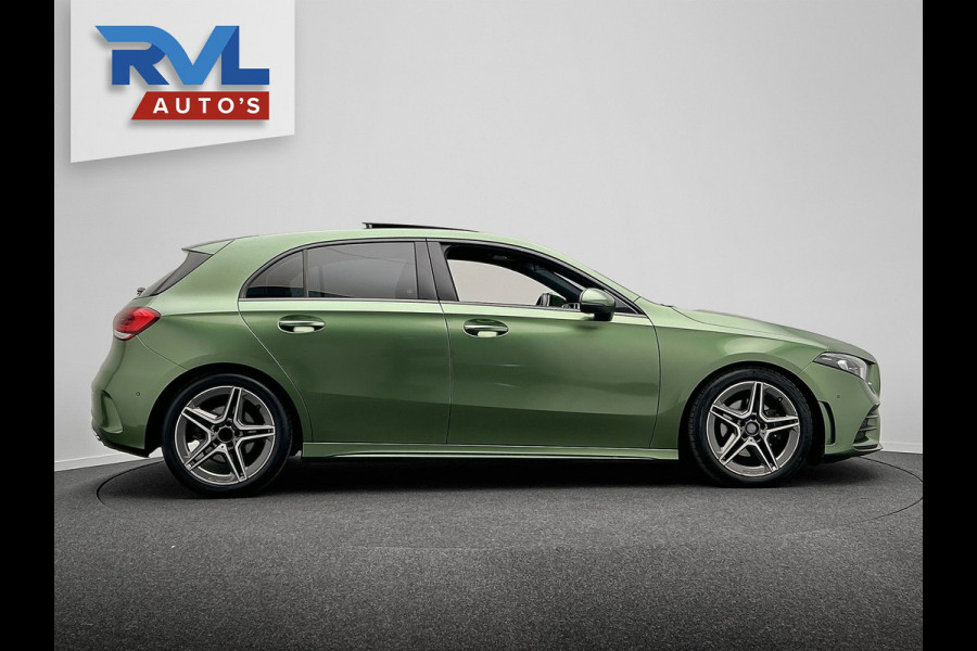 Mercedes-Benz A-Klasse 200 Business Solution AMG | Pano/Dak | Widescreen | Stoelverwarming | Camera