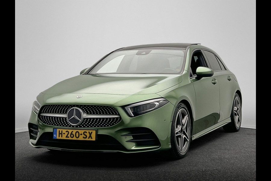 Mercedes-Benz A-Klasse 200 Business Solution AMG | Pano/Dak | Widescreen | Stoelverwarming | Camera