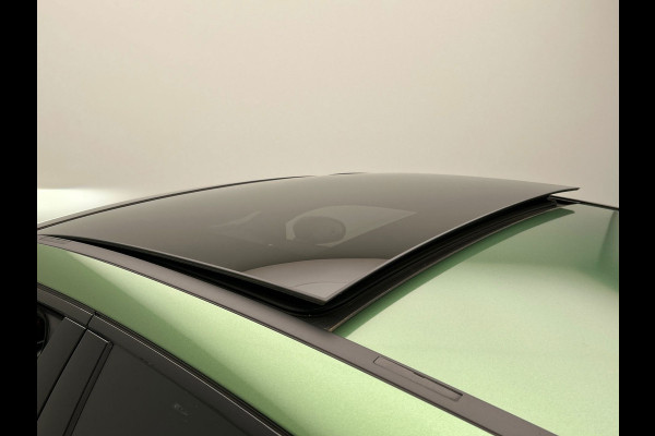 Mercedes-Benz A-Klasse 200 Business Solution AMG | Pano/Dak | Widescreen | Stoelverwarming | Camera