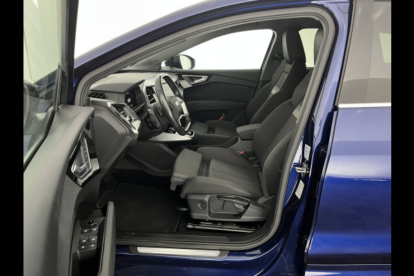 Audi Q4 e-tron 40 Advanced edition 77 kWh [ 3-Fase ] {SOH-92%} (INCL.BTW) Aut.*HEAT-PUMP | NAVI-FULLMAP | MATRIX-LED | KEYLESS | AUDI-SOUND |  DIGI-COCKPIT | DAB | CARPLAY | HEATED-SPORTSEATS | PRIVACYGLASS | CRUISE | 19''ALU*